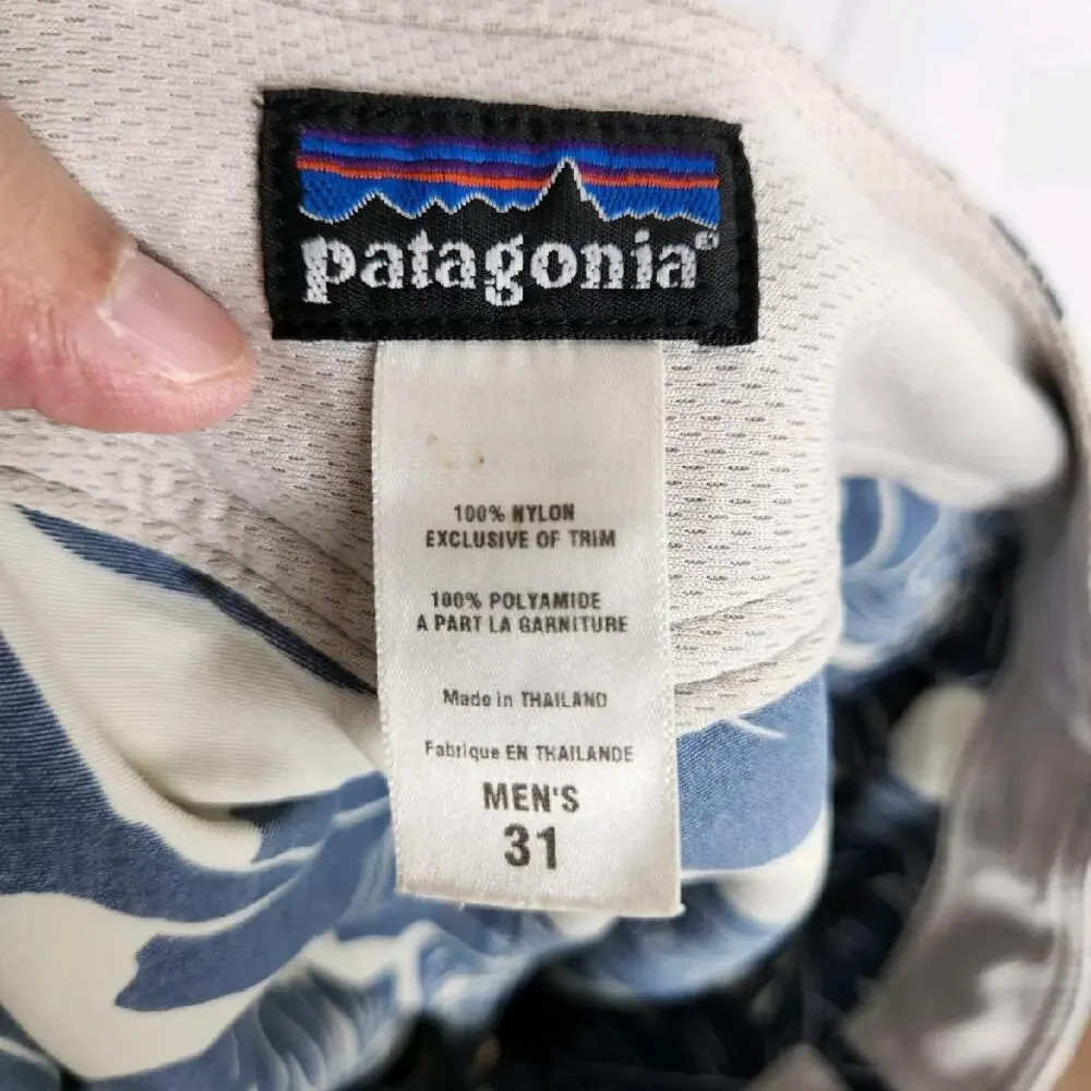 Patagonia Wavefarer Board Shorts Tropical Floral Men's Size 31 Blue Cream‎